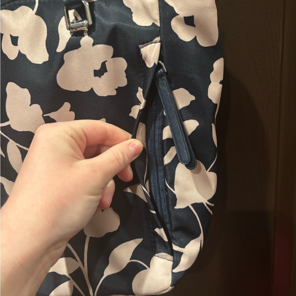 Kate Spade EUC Fabric Navy Tote with Pink Flowers - Picture 3 of 8
